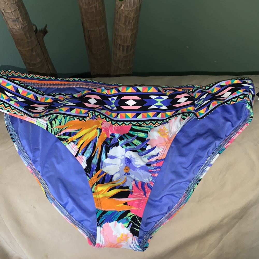 La Blanca Blue floral  bikini bottom. 12 NWT